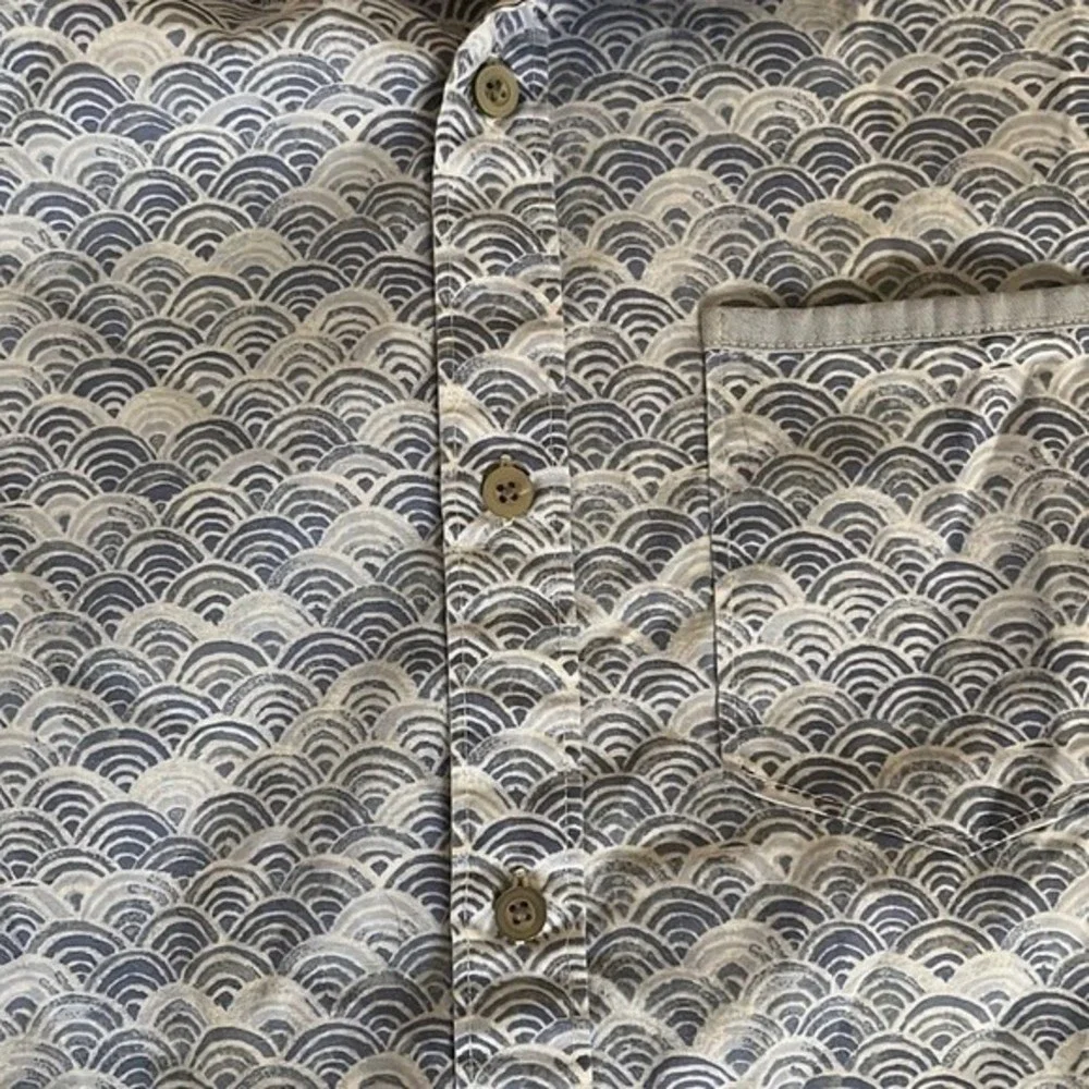 Short sleeve button down‎ - Picture 3 of 4